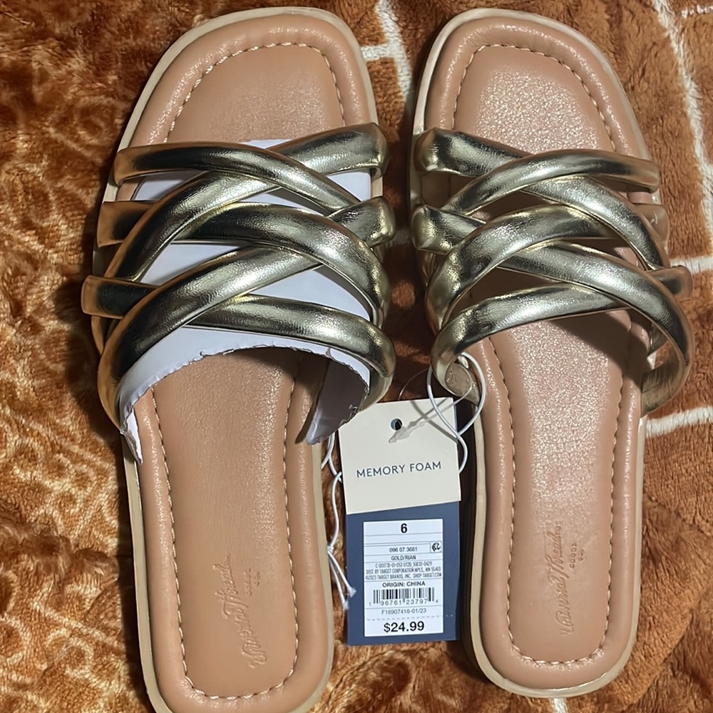 Women's Gold Slide Sandals - Picture 3 of 7